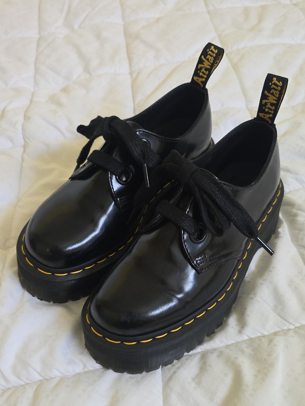Dr. Martens Holly Platform Lace-Up Shoes.  Womens Size 7M.
